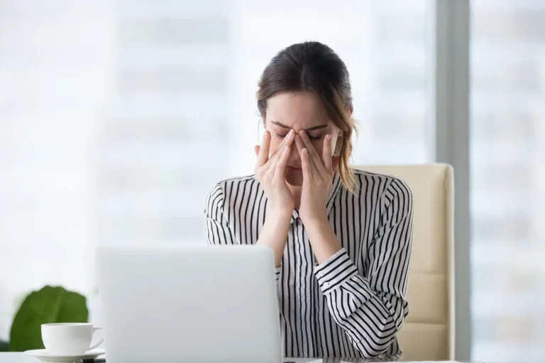 How Digital Eye Strain Can Lead To Irritated Eyes